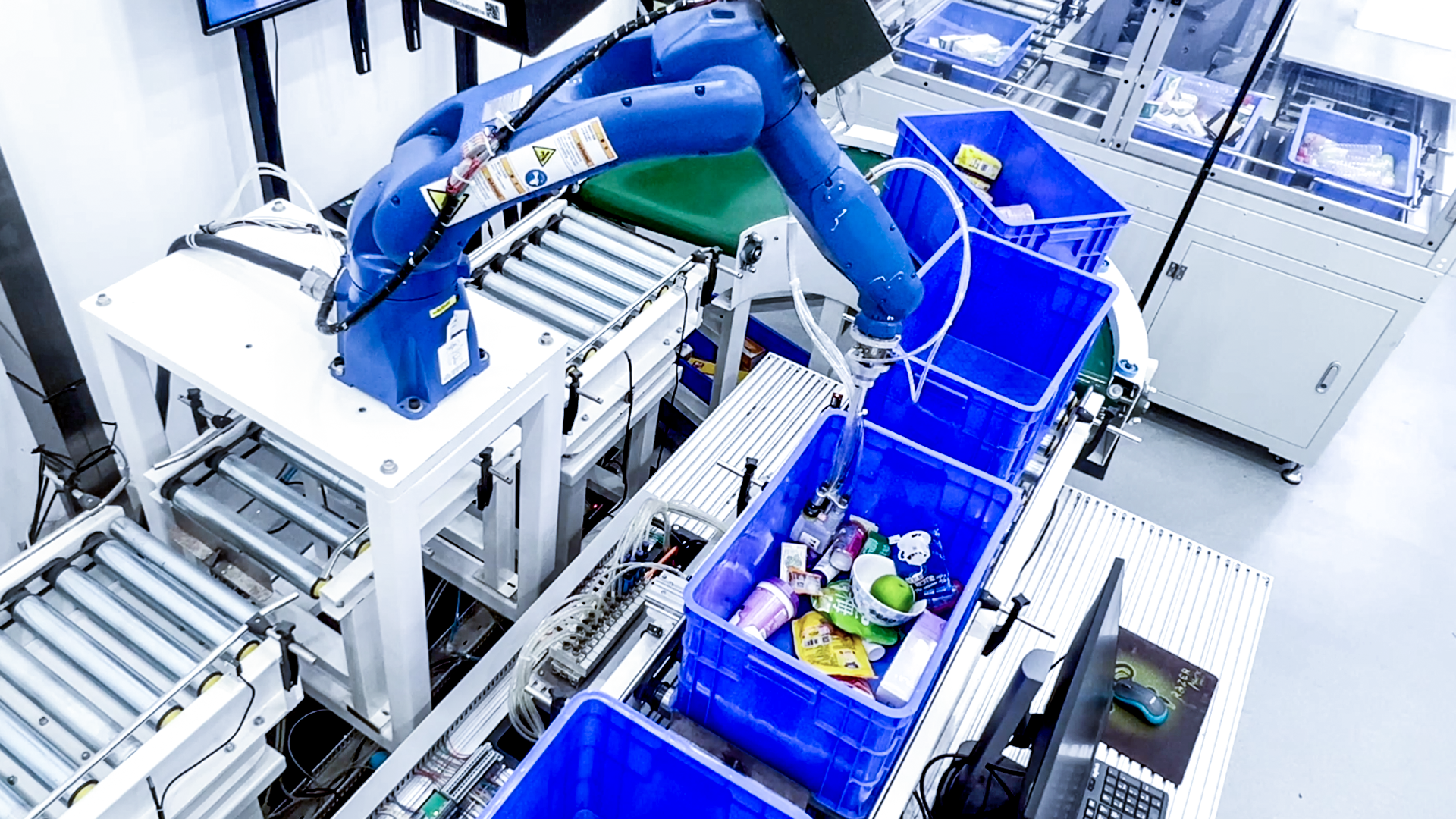 AI視覺引導貨品揀選